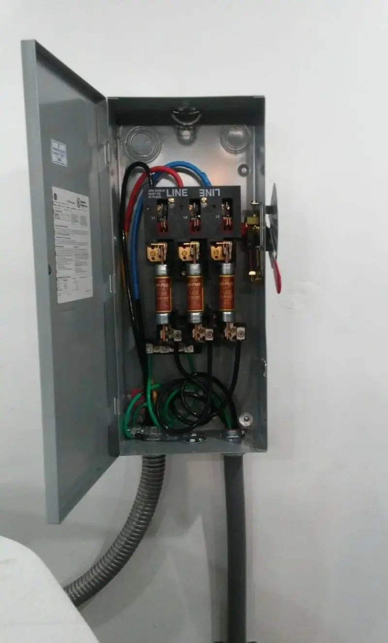 Three-phase disconnect switch installed for Smoke Detector Installation in Floyds Knobs